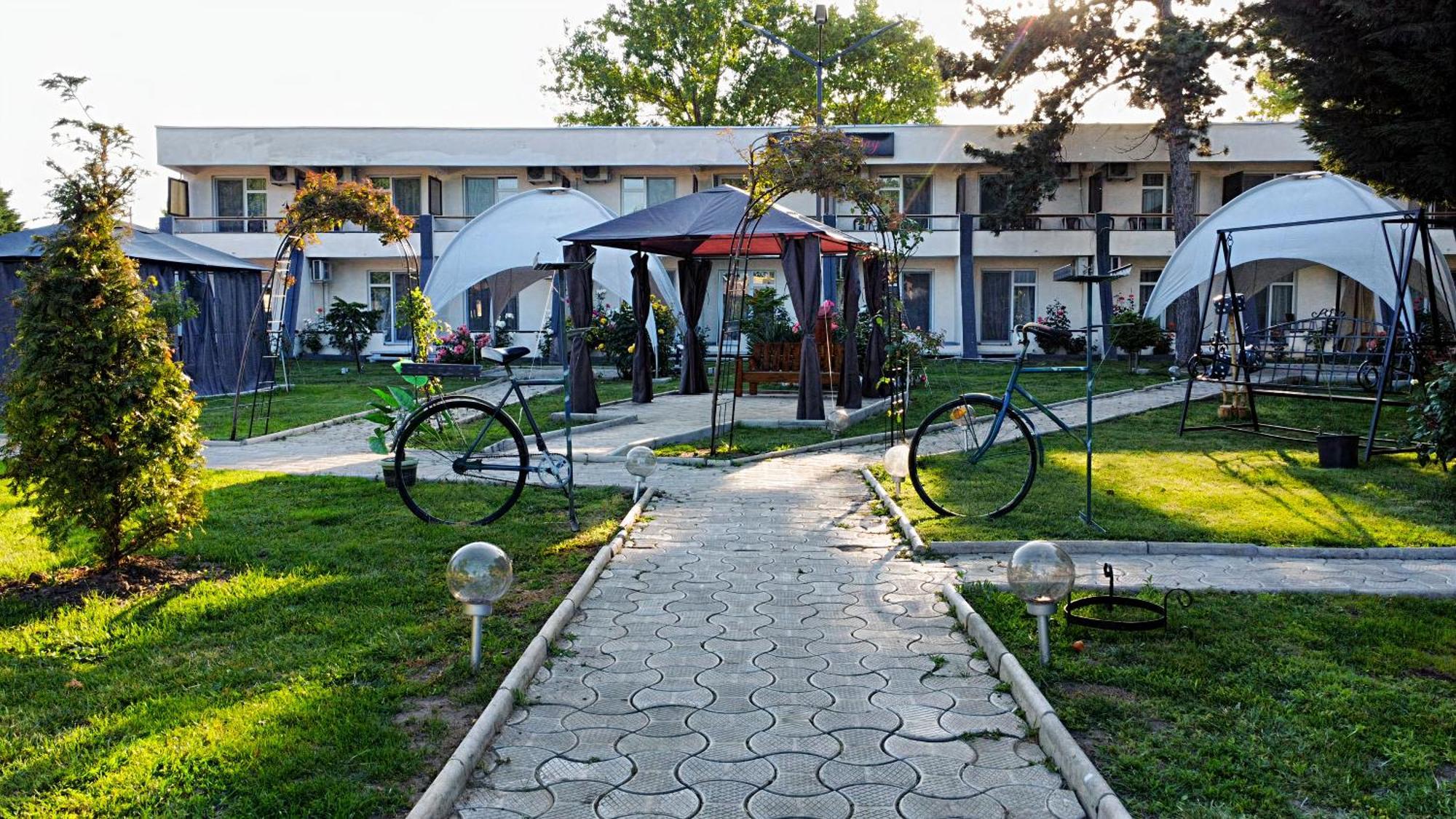 Voila Mamaia Hotel Exterior foto